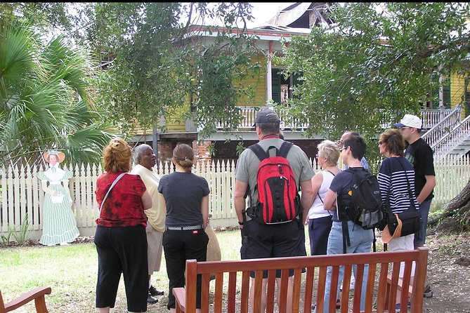 Small-Group Laura and Whitney Plantation Tour from New Orleans - The Drive-By Extras: Movie Locations and Sugar-Cane Sightlines