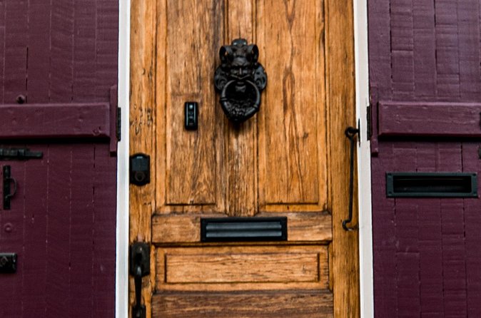 Spirits: New Orleans Cocktail & Ghost Tour - John’s Role: Storytelling That Moves Fast Enough