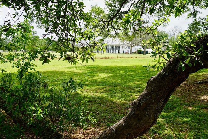 St. Joseph Plantation Tour - Inside St. Joseph & Felicity: the home, exhibits, and daily life