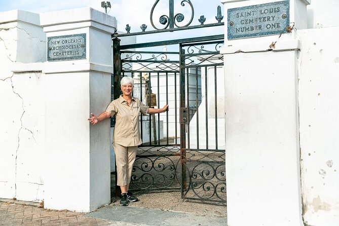 St. Louis Cemetery No. 1 Official Walking Tour - Strolling Through the Gate: What Makes This Cemetery So Special