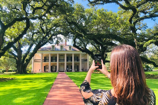 Swamp Boat Ride and Oak Alley Plantation Tour from New Orleans - The Coach Ride Details That Turn Transit Into Learning