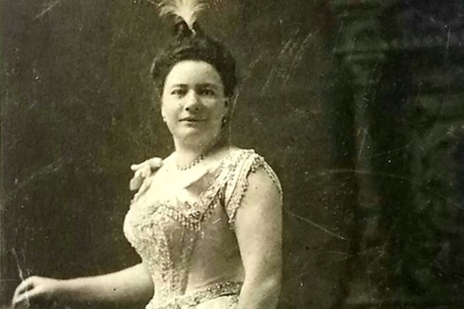 The Badly Behaved Women Who Made New Orleans Tour - Marie Laveau’s birthplace stop: not the shop, and that’s the point
