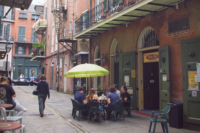 The French Quarter History Tour - Stop 4: St. Louis Cathedral, pirates, and the one quick peek worth waiting for