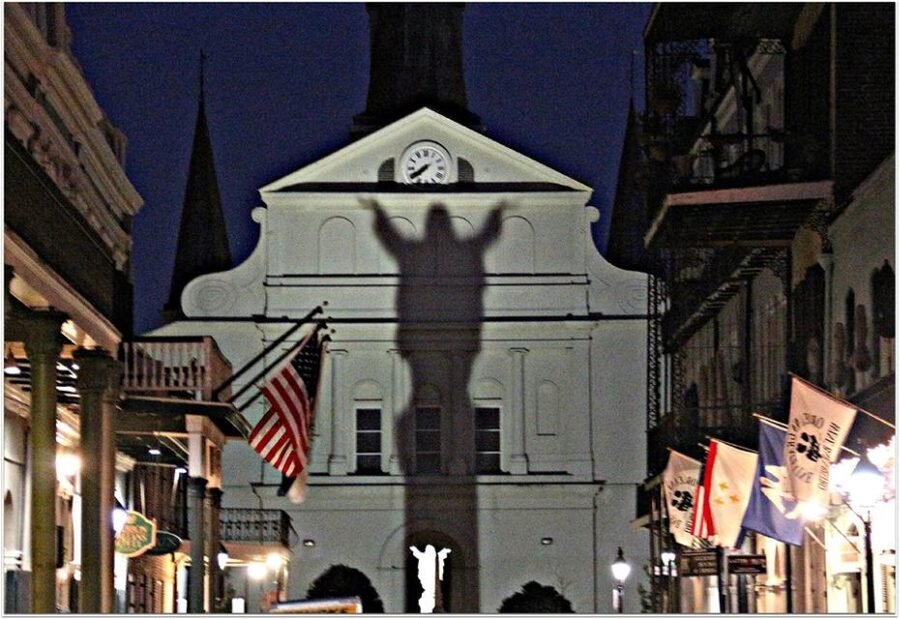 The New Orleans Darkness Tour - Who This Tour Fits Best (And Who Might Want a Different Night)