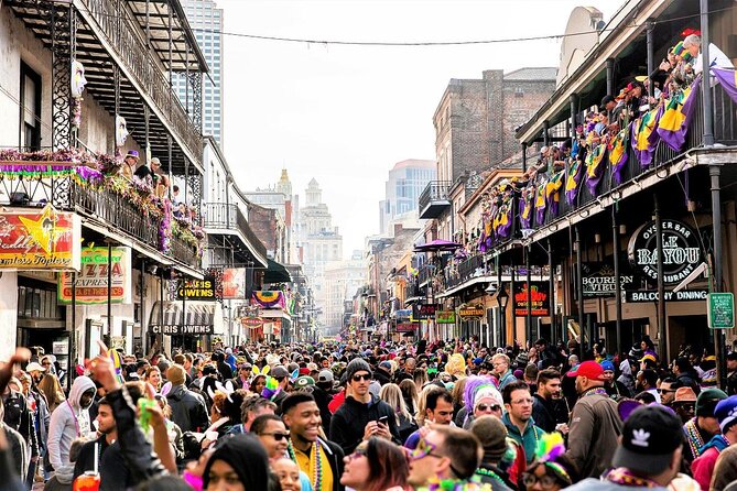 The New Orleans Five in One Extravaganza Tour - Bourbon Street break: a drink is optional, timing is not