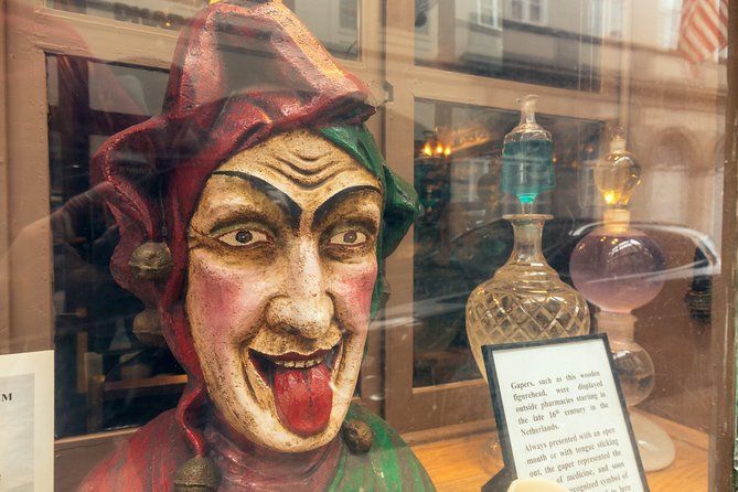 Treasures of New Orleans: Ghosts & Voodoo Private Tour - Stops 1–2: Hotel Monteleone and Jackson Square’s Spooky Double Bill