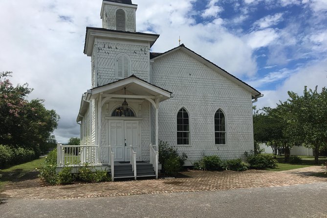 Two Plantation Tour: Oak Alley and Laura or Whitney - Destrehan Plantation and the 1811 German Coast Slave Revolt