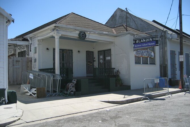Walking the Tremé: A Self-guided Audio Tour of New Orleans - Stop 4: Mahalia Jackson Theater—gospel roots to the world stage