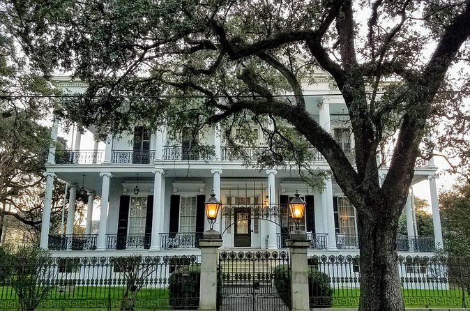 Witches Coven Walking Tour in New Orleans - Guides Make This Tour: Lacey, Deanna, Angela, and Charmaine